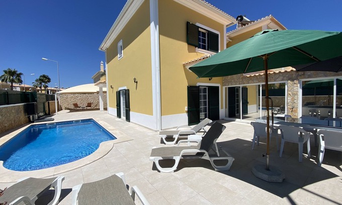 Silves Villa | Villa de lujo para 12 personas con piscina climatizada privada