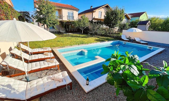 Blagaj Villa | Luxury Villa Mostar - Pool & Jacuzzi - 8 Min To Mostar