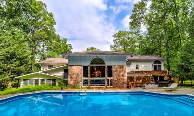 East Stroudsburg Casa | Villa de lujo, PISCINA PRIVADA DE 36 '/ Tina caliente / Sala de juegos