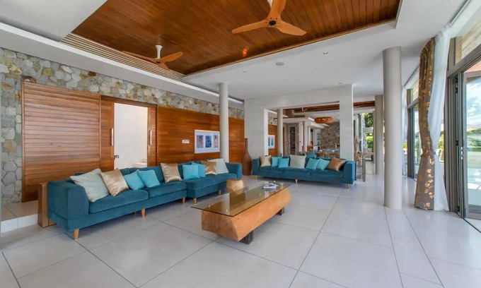 Talat Nuea Villa | Luxury Villa Skyfall Phuket Ocean View