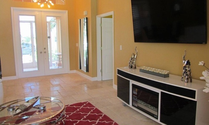 Pelican Villa | Chalet de Lujo, SW ubicación, el acceso del Golfo, Wifi, Bundesliga Live, Alarma, TV Spa, 70 "LED