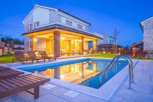 Kras Villa | Luxury Villa Tia
