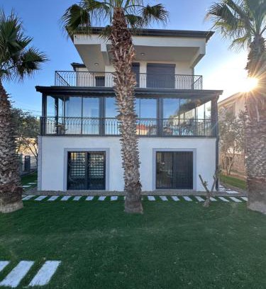 Ayvalik Apartamento | Luxury Villa to the Sea on the Island of Cunda,PEARL MANSİON