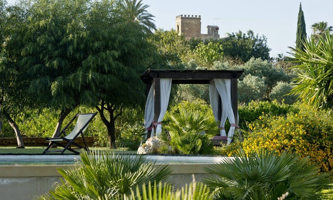 Castelvetrano Villa | Villa de lujo con piscina 8 plazas jardín privado