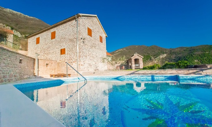Tomicici Villa | Villa de lujo con unas vistas impresionantes. Piscina 3 Bedrooms▪6 Duermen ▪2 Baños ▪Private