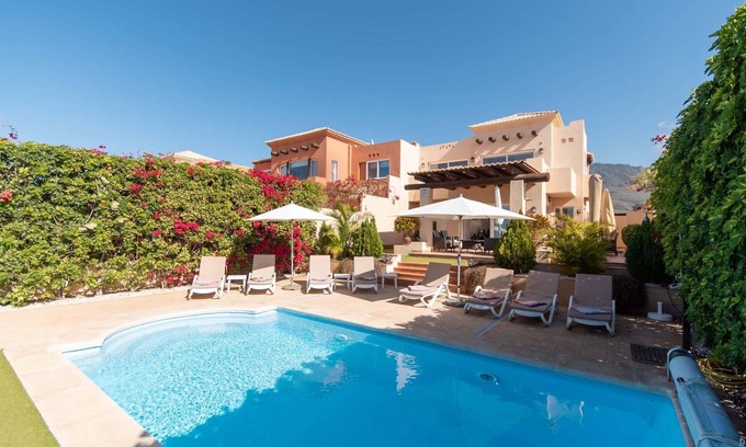 Costa Adeje Villa | Villa de lujo con piscina privada y magníficas vistas al mar en Costa Adeje Golf