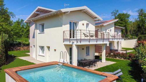 Padenghe sul Garda Villa | Luxury Villas Gardenia with Private Pool