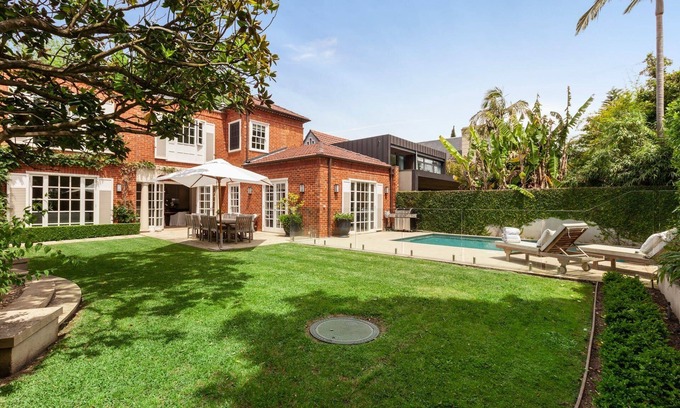 Toorak Casa | Luxury Villas Resort House Toorak (Heated Pool)