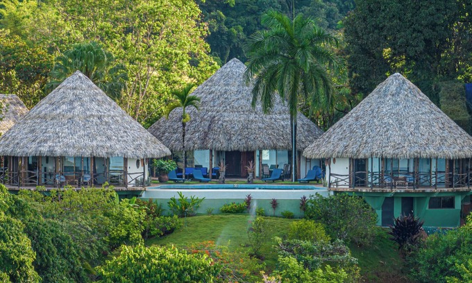 Tres Ríos Casa | Luxury Villas, TikiVibez full Resort, Full Ocean Sunset Views, close to beaches