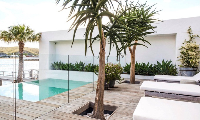 Wagstaffe Casa | Luxury Villas Wagstaffe Tropics (Walk to Beach)