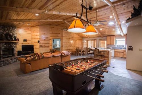 Summit Estates Apartamento | Luxury w Spa Foosball Near Summit - DeCarlo House