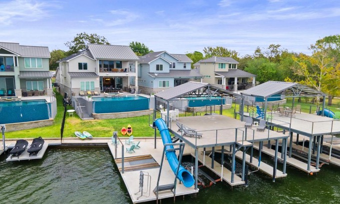 Kingsland Casa | Luxury Waterfront Home with Swimming Pool Hot Tub and 2 Boat Slips