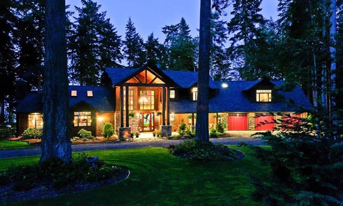 Oak Harbor Casa | Luxury Waterfront Lodge: Cocina Gourmet, 3 Chimeneas, Tina caliente, Nido de Águila Calva