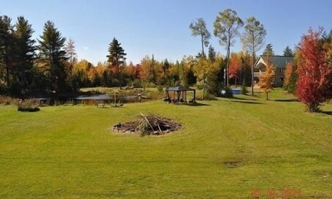 Glenburn Casa | Luxury Wood Resort con acceso al lago, cerca de la ciudad, ideal para familias, duerme 8-12