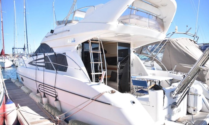 San Miguel de Abona Alquiler De Eote | Luxury Yacht Kamikara