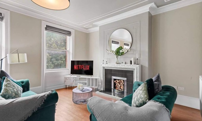 Wakefield Condominio | Luxury Yorkshire Apartment 3 - Parking