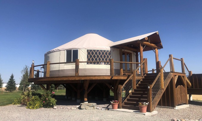 Somers Casa | Yurta de lujo que bordea el lago Flathead