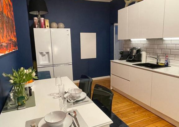 Mitte Apartamento | Luxus Altbaucharme in zentraler Lage
