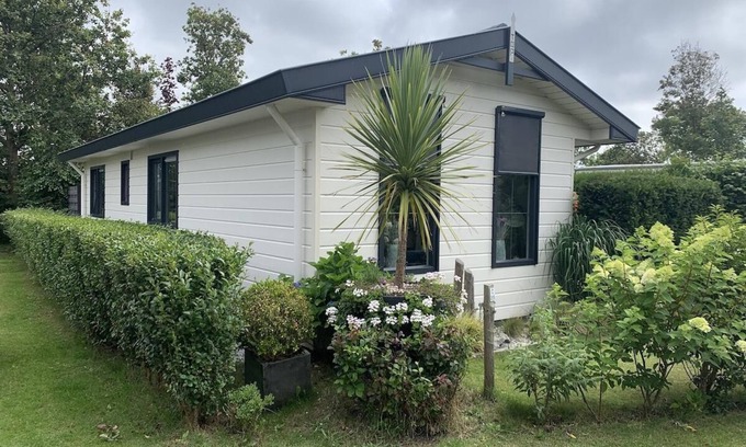 Burgh-Haamstede Chalet De Esquí | Luxus Chalet bei Renesse 48 qm2