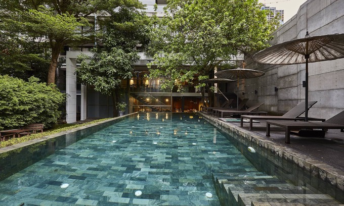 Chidlom Hotel | LUXX Langsuan Hotel