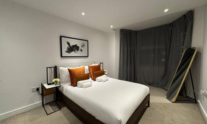 Lewisham Apartamento | Luxxe 2BR 2BA Duplex 5 mins from Hither Green St