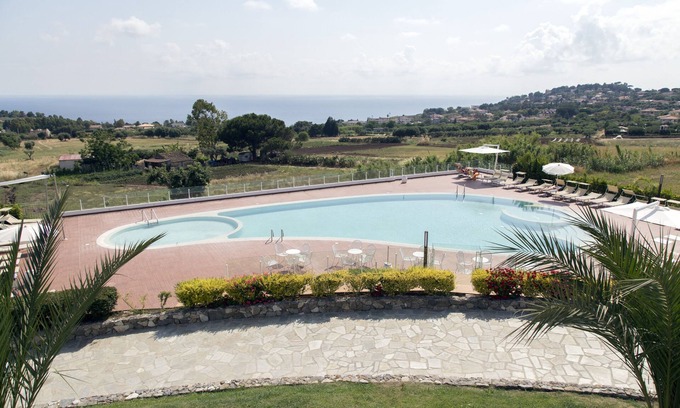 Ricadi Hotel | Luzia Agriresort