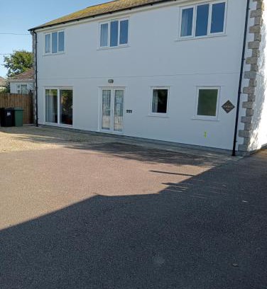 Rosudgeon Casa | Lyncrest rosudgeon opposite Walters way tr209pa
