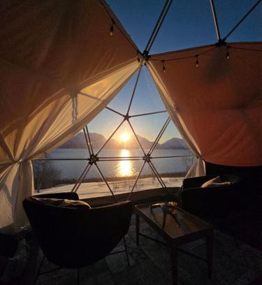Lyngen Otro | Lyngenfjord View