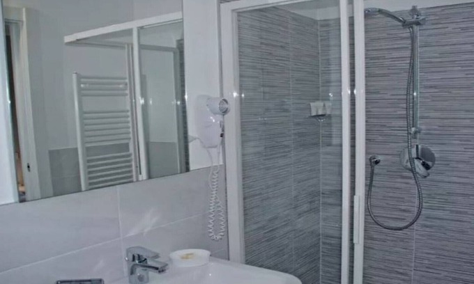 Azzano San Paolo Casa | Habitación Lyon - Bonne Nuit
