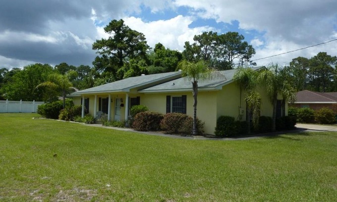 Jekyll Island Casa | LYONS DEN - 3 Bedroom Home home