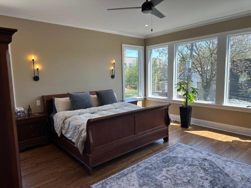 North Center Casa | Lyons' Suite