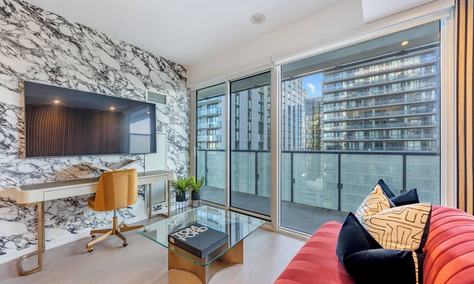 Downtown Toronto Apartamento | Mövenpick Suites - Downtown Toronto