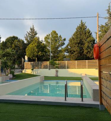 Archangelos Casa | M&B Luxury Suites Charaki