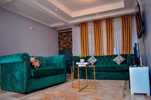 Ngelani Apartamento | M & L Homes