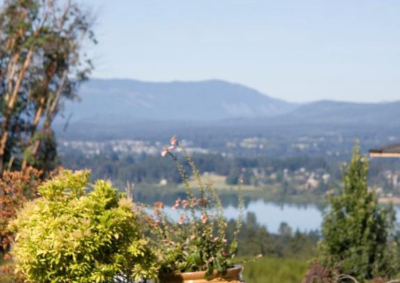 North Cowichan Apartamento | M&M's Maple Bay Mountain Guesthouse