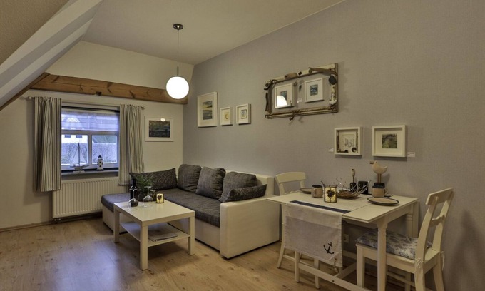 Pepelow Apartamento | M?wennest im FH Zum Reetdachhaus am Haff