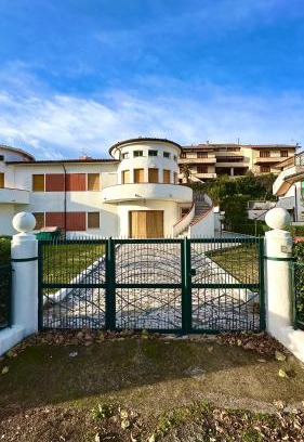 Marcelli Apartamento | M377 - Marcelli, bilocale con corte esterna e posto auto