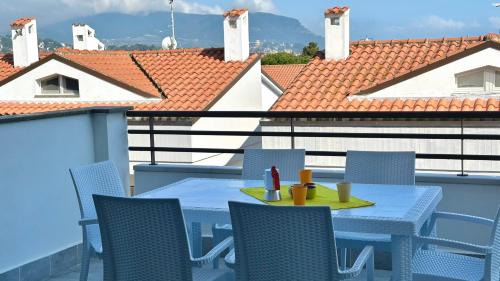 Marcelli Apartamento | M386 - Marcelli, trilocale con giardino e vista mare