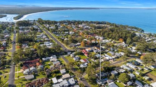 Huskisson Casa | Ma Te Kokorou - pet-friendly Huskisson pool escape