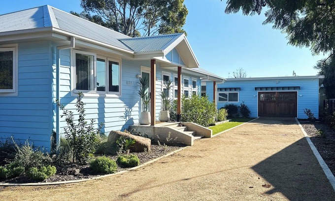 Lake Conjola Casa | Mabel’s Lake Conjola - If you know, you know…