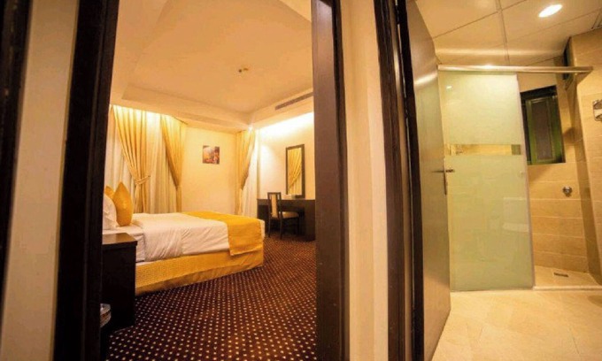 Al Faisaliyah Hotel | Mabet Al Tahlia Hotel Apartments