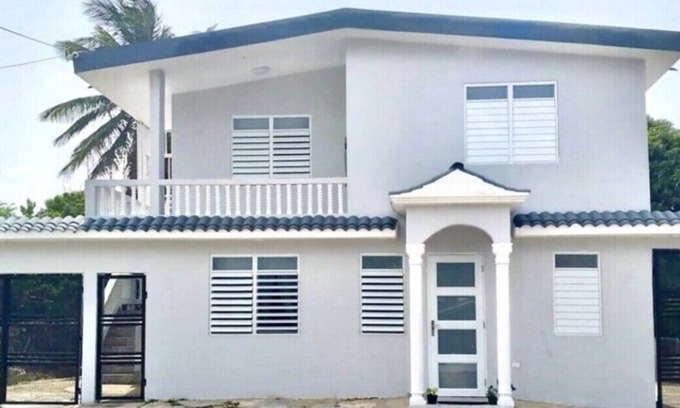 Mora Casa | Mabodamaca Luxury House is a house located near the beach and airport