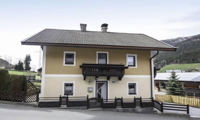 Bruck an der Grossglocknerstrasse Casa | Machreich by Interhome