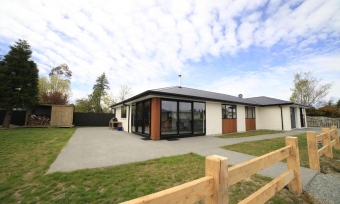 Twizel Casa | Mackenzie Magic