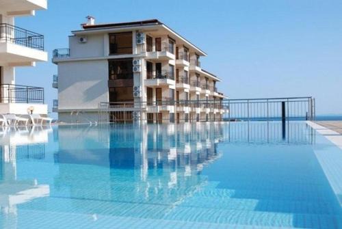 Intsaraki Apartamento | Macon Residence - Premium Apartments