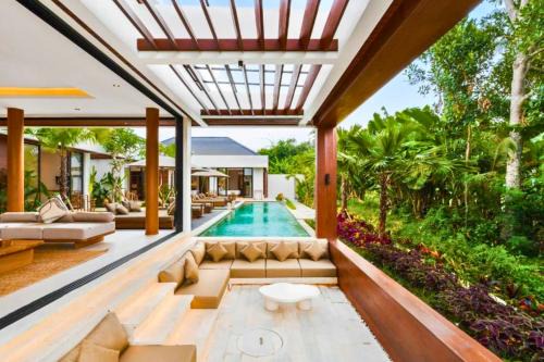 Mambal Villa | Madaharsa 4 BR Private Pool Villa ZN203