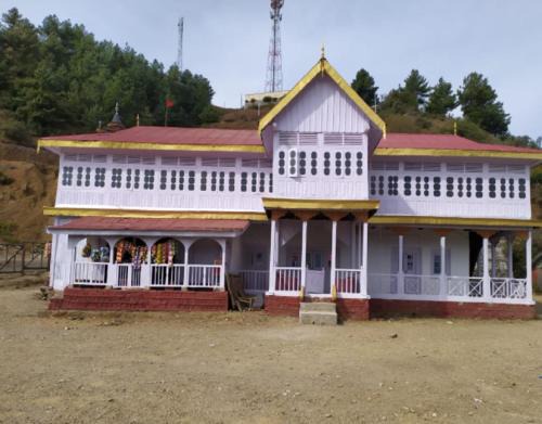 Theog Casa | Madhan Palace Homestay