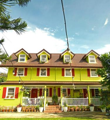Santa Rosa Casa | Madie's Place Guest House