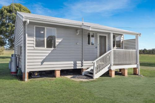 Lovedale Casa | Madigan Cottages - The Kookaburra Cottage