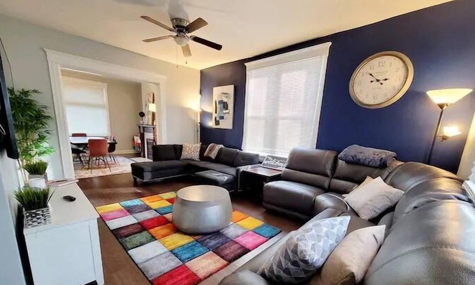 Roselawn Finance Casa | Madisonvilla - 3BR/2BA, Sleeps up to 6+3 KING beds